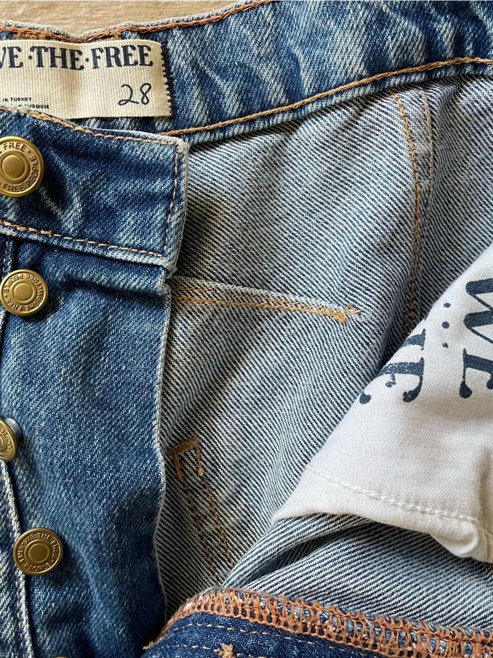 Free People Light Denim Relaxed Barrel Wide-Leg Crop Jeans Size 28